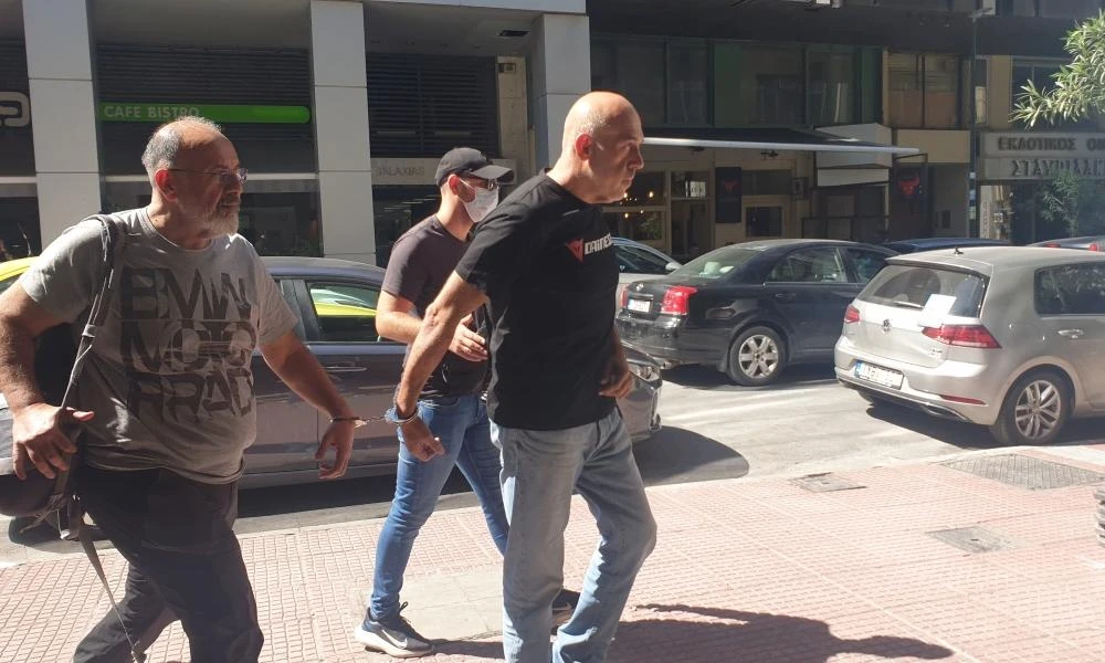 Στον εισαγγελέα οι 2 Τούρκοι κατάσκοποι που «πέταξαν» drone πάνω από τη βάση του Ναυτικού στον Πόρο